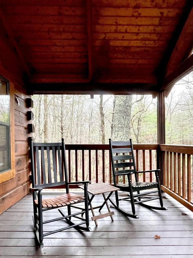 Crazy Bear - Motorcycle Friendly Home With Hot Tub And Grill Tellico Plains Exterior photo